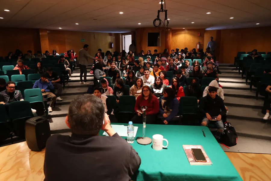 Conversatorio - presentación de libros